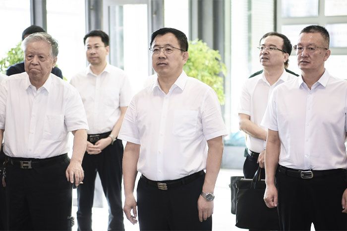 大事記 | 自治區(qū)黨委常委、銀川市委書記趙旭輝調(diào)研巨能機(jī)器人裝備智能化研發(fā)生產(chǎn)情況